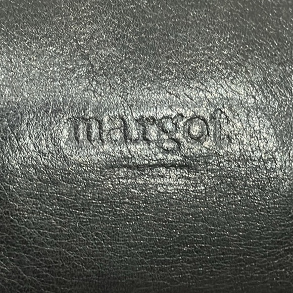 Margot New York Small Black Leather Multi Compartment Cross-Body Purse Bag - Picture 7 of 12